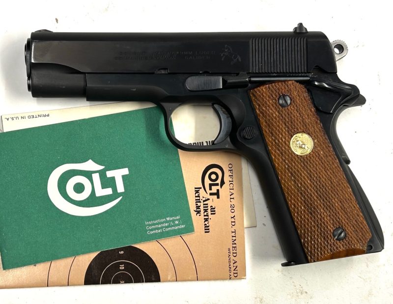 COLT COMBAT COMMANDER 9mm Luger ~ 1977