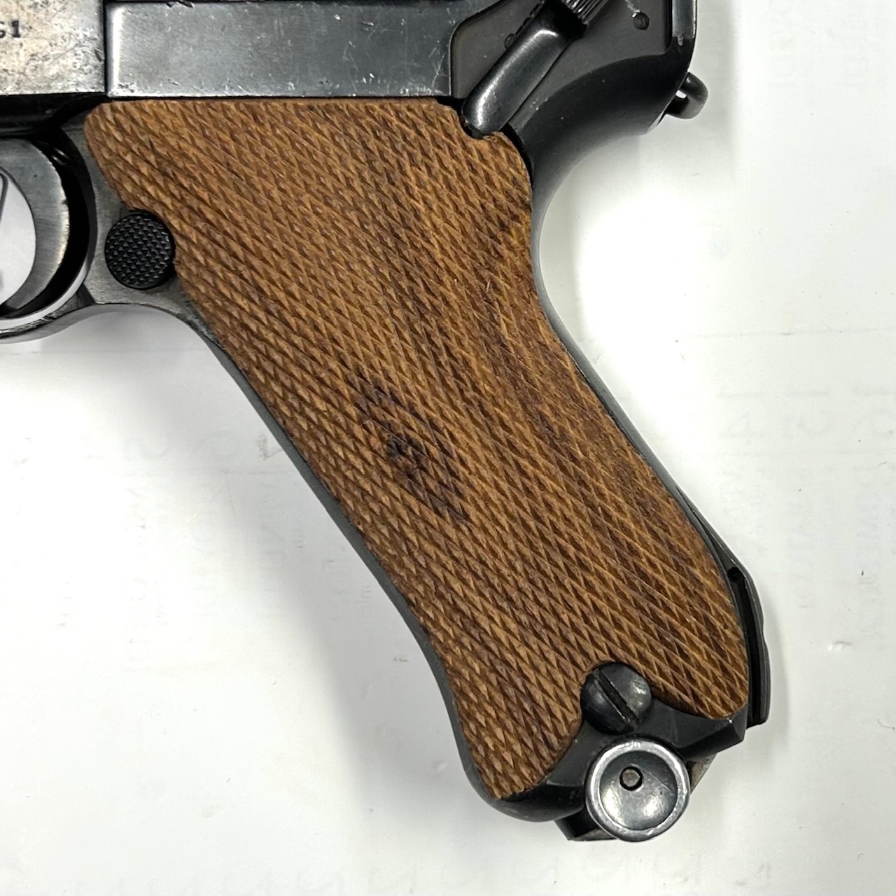 Guancette legno LUGER P08 - immagine 2